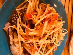 -席娜卡琳火车铁道夜市