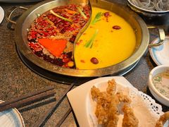 -小天鹅火锅·一线江景洪鼎旗舰店(洪崖洞店)