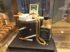 -霸王茶姬(南强街店)