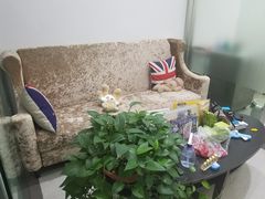 -雅悦齿科(顾村公园店)