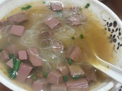 -黄阿姨锅贴大王(万航渡路店)