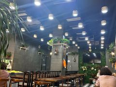 -愉肴麻辣香锅(中山路店)