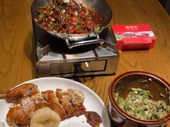 -爱碗亭·鲜炒湖南菜(壹城中心店)