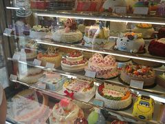面包甜点陈列柜-欧派蛋糕(总店)