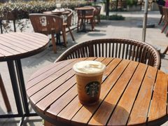 露天位-星巴克臻选(杭州嘉里中心1F店)
