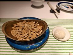 -桂满陇·蟹黄小笼汤包(环球港店)