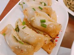 -小姜锅贴(凤凰街店)