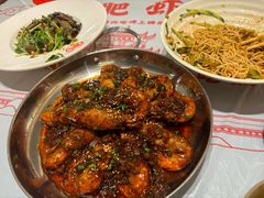 -肥肥虾庄·金牌油焖大虾(汉口城市广场店)