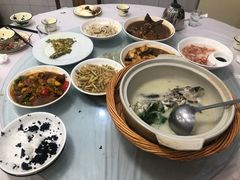 -天乐农家鱼头王(天目湖店)