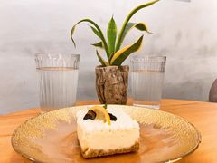 酸奶芝士蛋糕-25#COFFEE(古地石店)