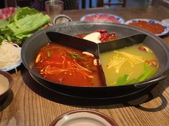-巴卤社老火锅(财富店)