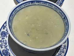 银耳雪梨羹-谭厨中山传家菜.乳鸽.脆鲩鱼(华强北中航城店)