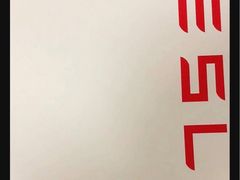 -TESLA 特斯拉(上海太古汇体验店)
