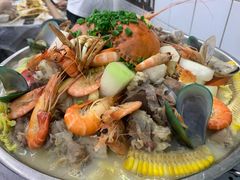 招牌海鲜骨煲-凤城康记饭店