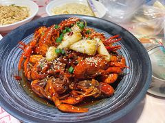 -肥肥虾庄·金牌油焖大虾(汉街SKP店)
