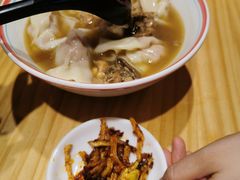 -八二小区抄手(龙湖上城天街店)