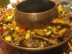 -龙巢盱眙龙虾·牛蛙·烧烤宵夜(八卦岭店)