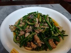 -蔼若春.传承三十年云南菜(金碧公园店)