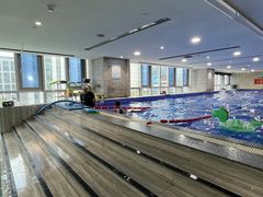 -小蓝鲸游泳培训基地(石景山店)