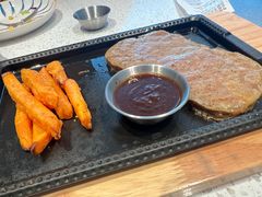 -必胜客(璞丽中心店)