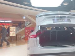 -蔚来空间(北京颐堤港店)