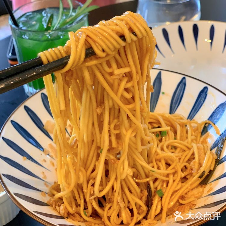 氛围感Top|浪漫优雅完美结合的餐厅