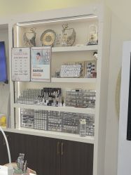 -花岐款式专研健康美甲沙龙