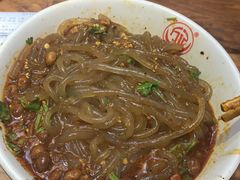 -万记麻辣烫国展总店