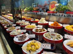 自助取餐区-令氏家外家周秦食府(高新店)