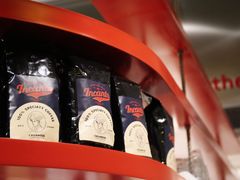 -UNI UNI(环亚凯瑟琳店)