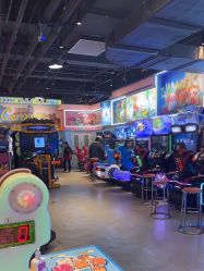 -卡通尼乐园(荟聚中心店)