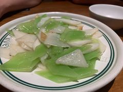 莴笋片炒山药-云海肴·汽锅鸡·云南代表菜(天山百盛优客店)