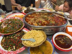 -牟记江湖重庆地标特色菜鱼蛋海鲜羊蝎子(巴南区黑金冠十多年好店)