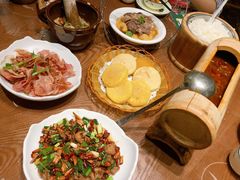 -老滇山寨•云南特色菜•地方菜•民族风情歌舞表演(金碧店)