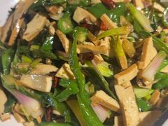 -忆江南·金鹏船宴