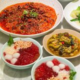 🦚满满的蒂芙尼蓝的孔雀川菜也太浪漫了