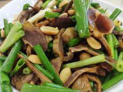 椒麻拌鸡胗-味美金牌锅烙