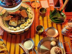 -叽叽扎扎烤肉场(生态城万达店)