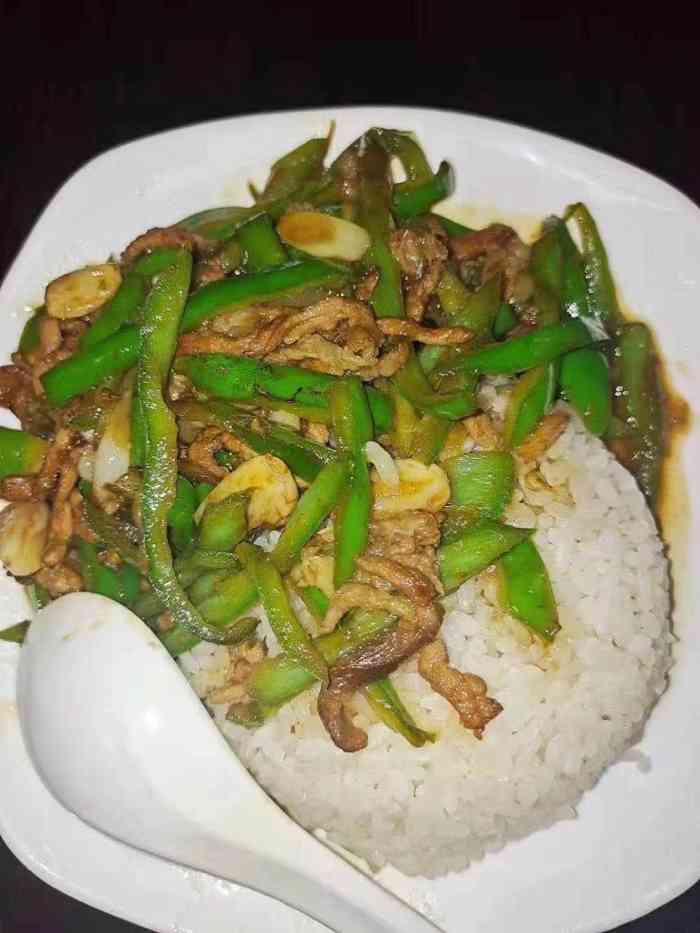 东方茉莉连锁足浴-"这几天实在疲惫,中午趁着午休,斥巨资来单.