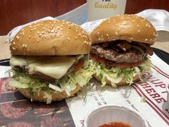-The Habit Burger Grill 哈比特汉堡(爱琴海店)
