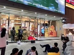 -王府井百货熙地港店