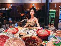 -周师兄大刀腰片火锅(洪崖洞旗舰店)