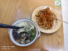 柴爿荠菜鲜肉馄饨-柴爿巷·香酥鸡&馄饨(复兴中路店)