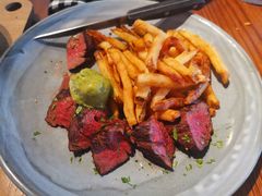 -ROAST coffee & eatery