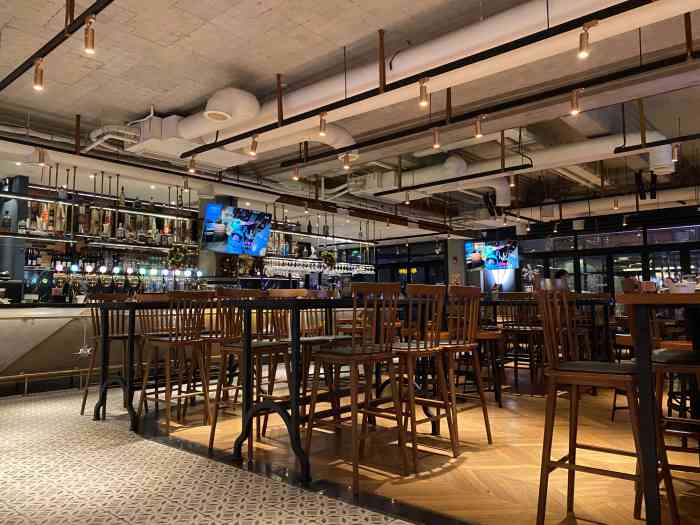 shanghai brew house上海啤酒工坊(阿拉城店)-"非常大的一家精酿啤酒