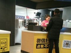 -麦当劳(长兴路万达店)