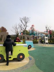 -季高兔窝窝亲子园(上海薰衣草公园店)