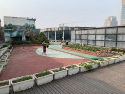 -梦田都市农场(银泰城店)