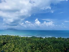 -三亚湾海居铂尔曼度假酒店