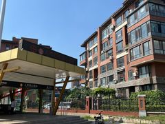 -人杰湖公园(地铁站)